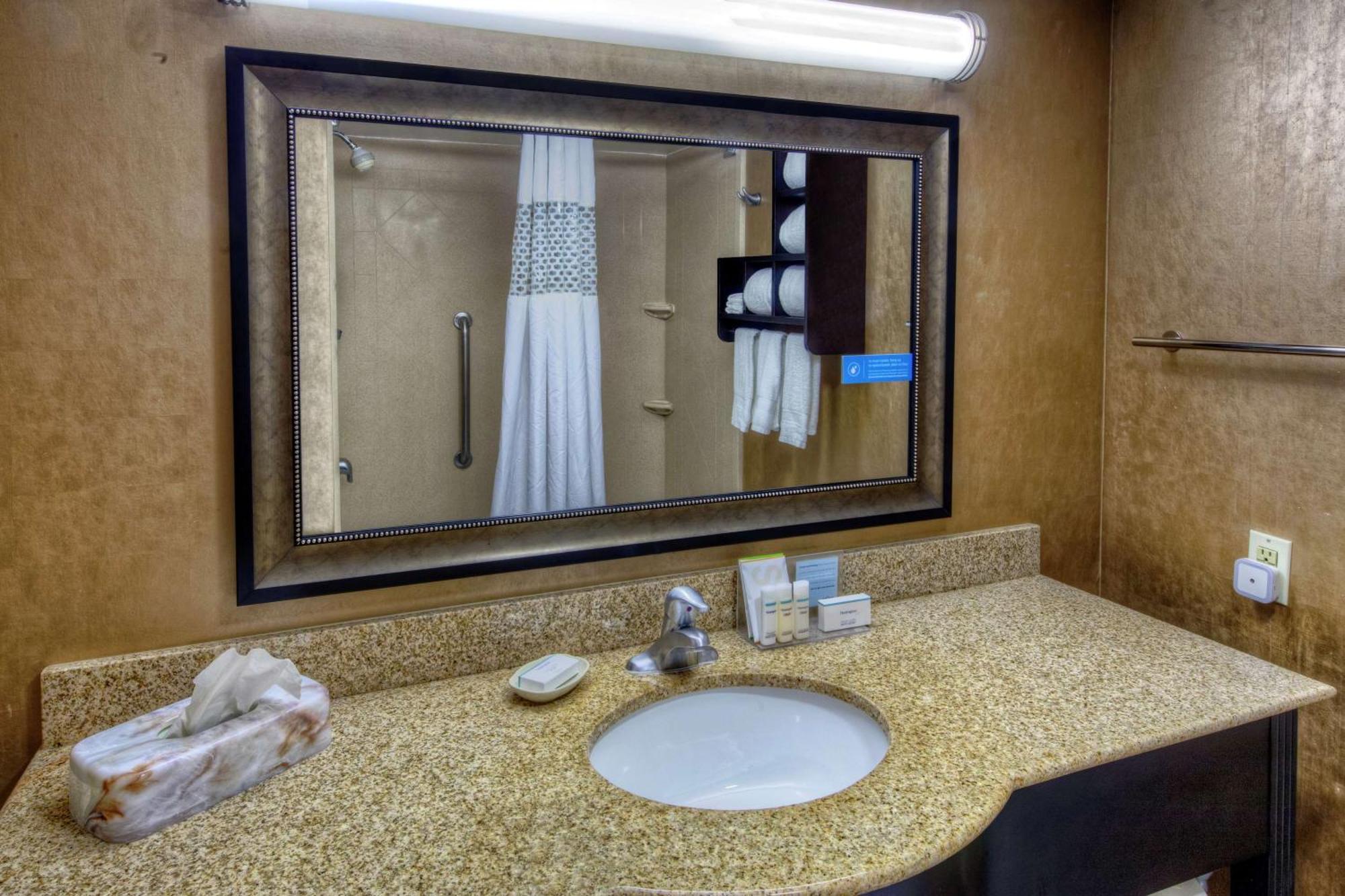 Hampton Inn Tullahoma Exteriér fotografie